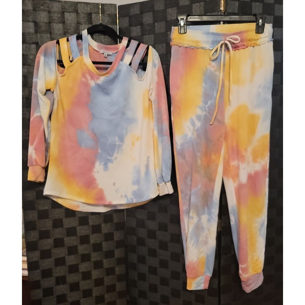 White Birch Tye Dye‎ Outfit size Small